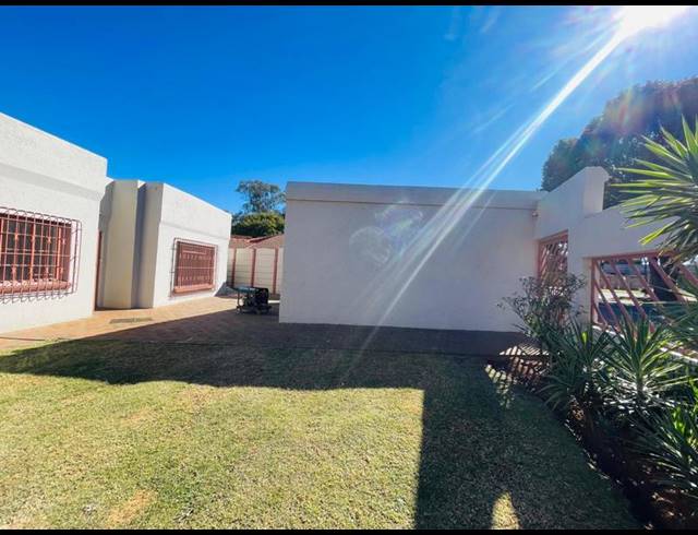 3 BEDROOM HOUSE FOR SALE IN POLLAK PARK